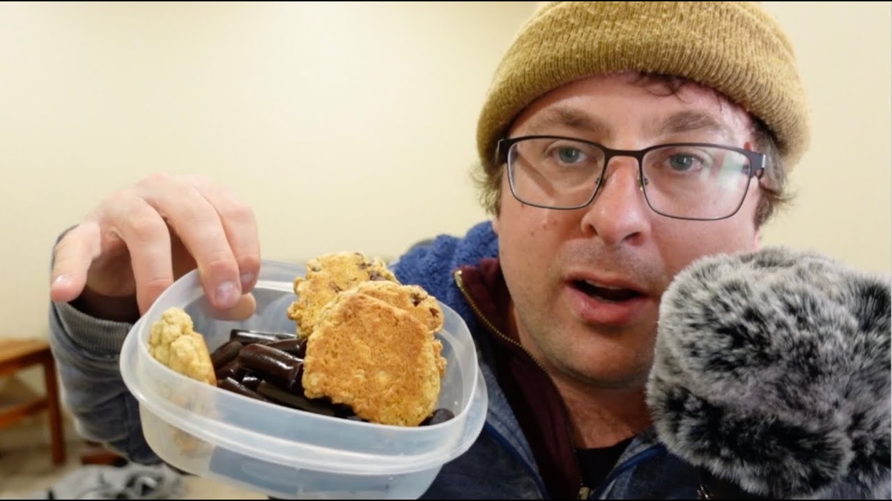 ASMR Bali trip, eating cookies and liquorice, whispering