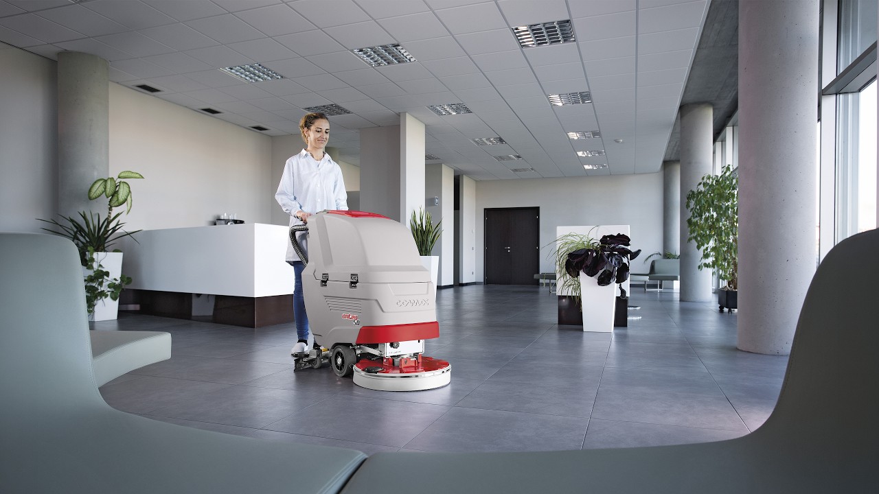 Fregadora de pavimentos Comac Antea