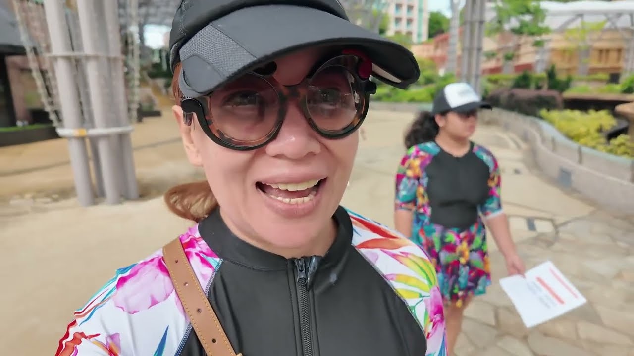 Nag-Adventure Cove Waterpark Ang PapamFam sa Singapore!
