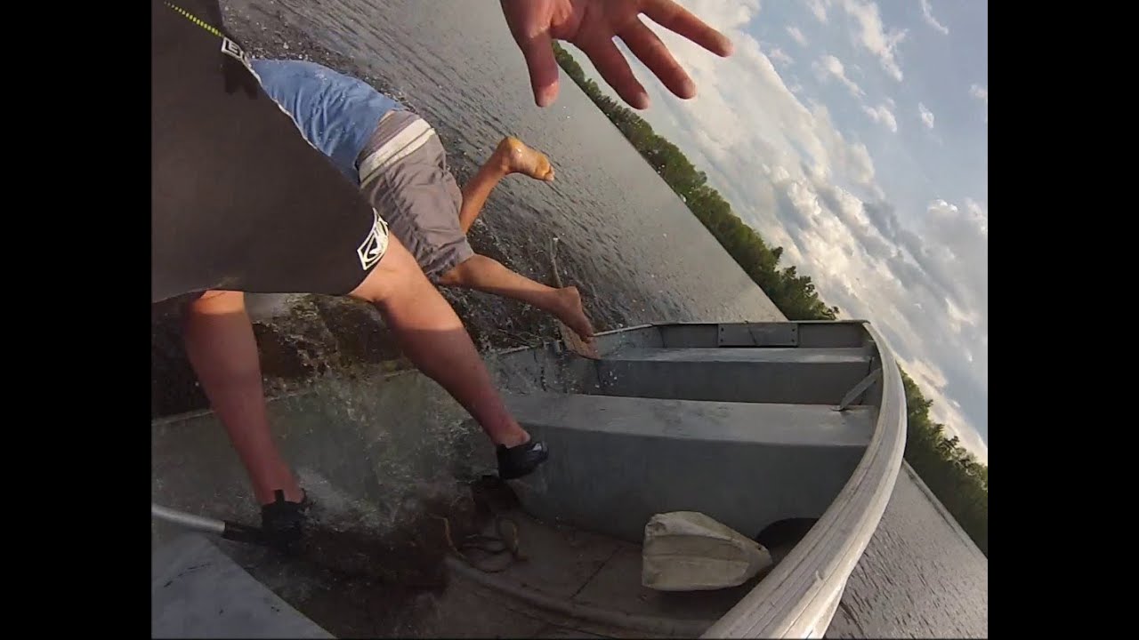 Hilarious Mooring Fail