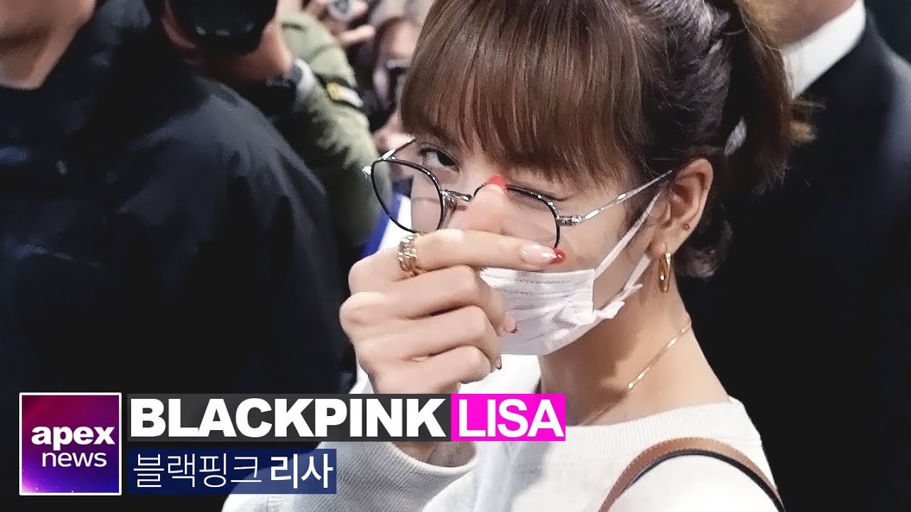 블랙핑크(BLACKPINK) 리사 입국, 러블리 하트 | BLACKPINK Lisa arrived in Korea 2019. 11. 04