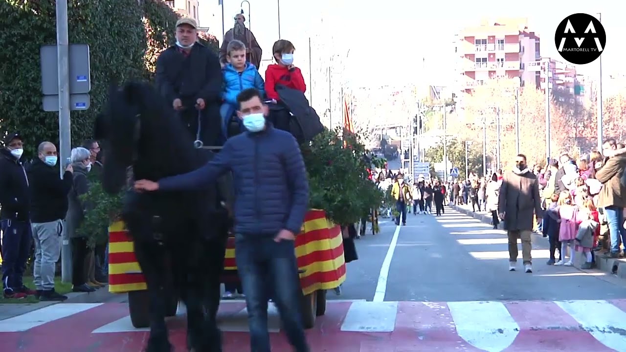 160122 Els Tres Tombs omplen Martorell de tradició i gent i amb prop de 110 cavalls
