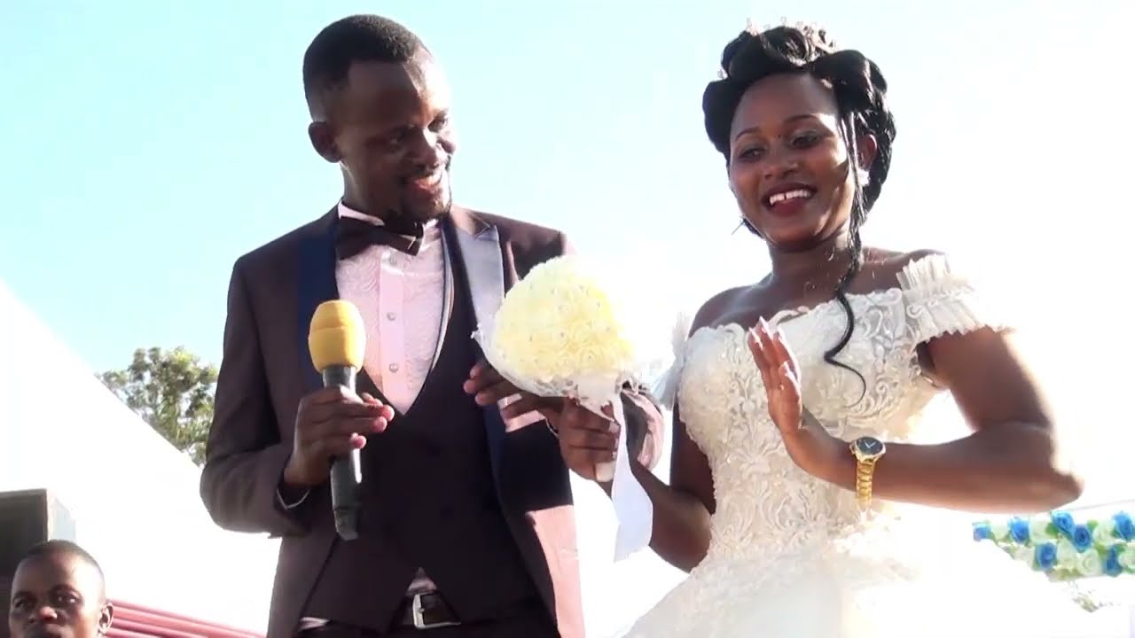 Peter Weds Olivia (Part 1)