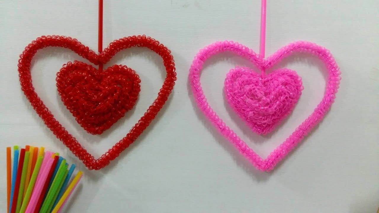 ดอกไม้จากหลอด โมบายหัวใจจากหลอด by มายมิ้นท์ Mobile hanging heart from straws.