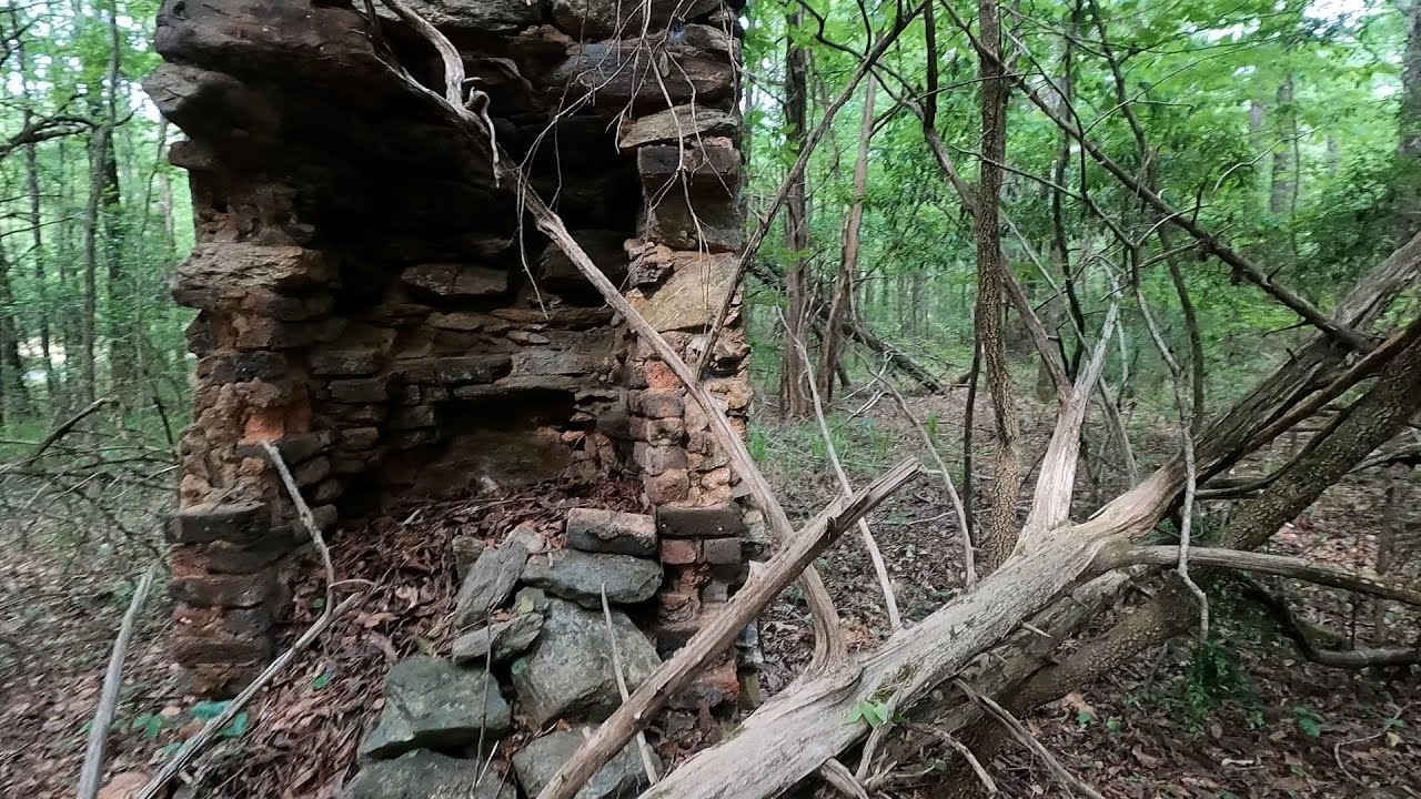 RUINS OF EARLY SETTLEMENT HOME WITH A CREEPY OPEN WELL