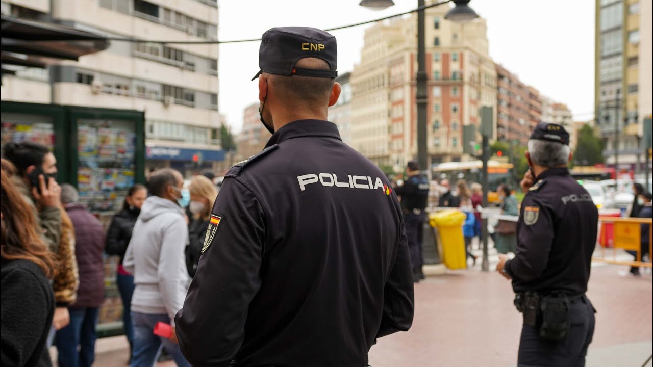 La Policía de la Generalitat activa un operativo especial durante las Fallas de València