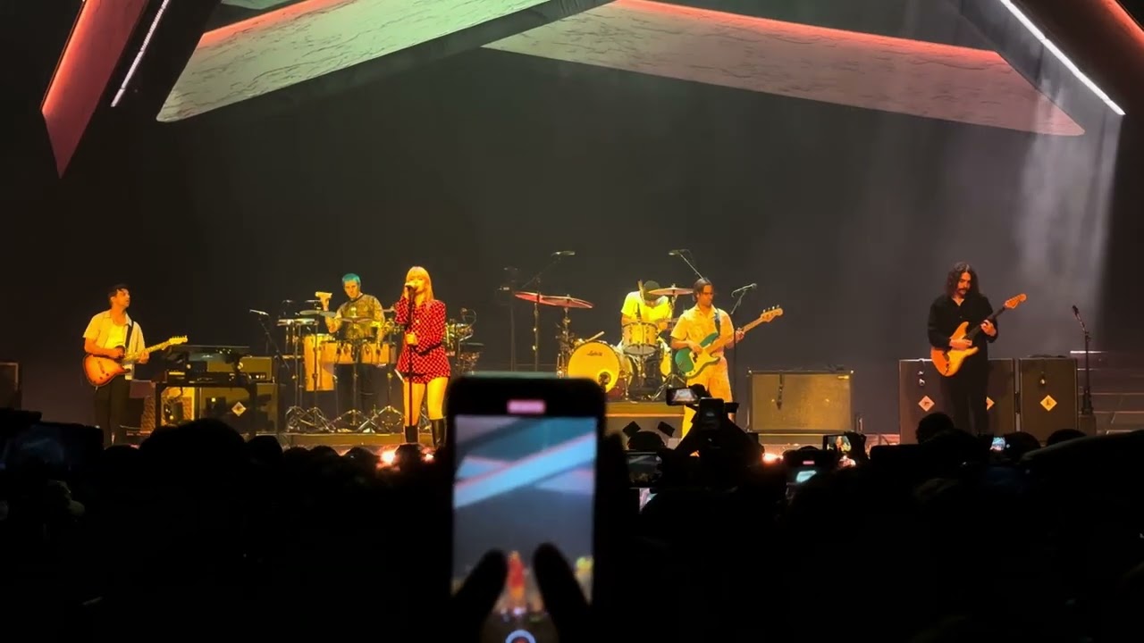 Paramore - Crave [Live @ Houston] 07/11/2023