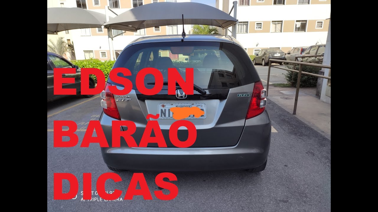 Retirar moldura da tampa do porta malas Honda Fit 2010 a 2014