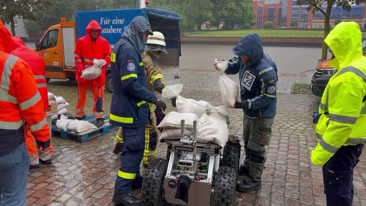 ROMATRIS: Participation at the Bremerhaven storm surge exercise with the THW