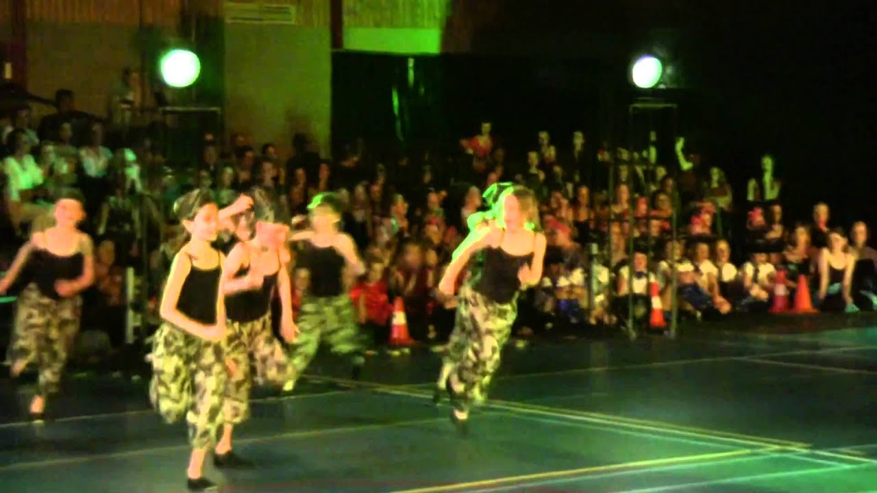 Dansvoorstelling zomer 2010 eindshow Mobilee 