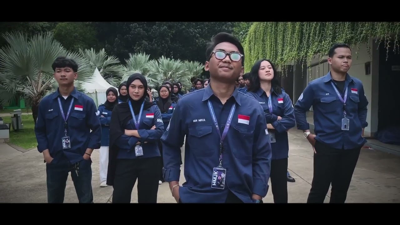 AKHIR SEBUAH BAB, AWAL SEBUAH CERITA