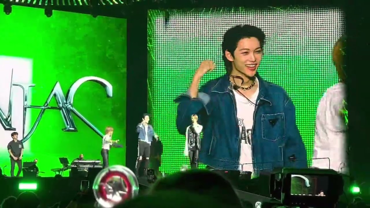 Stray Kids in Seattle - Changbin Hyunjin Han Felix Chatting (Day 2)