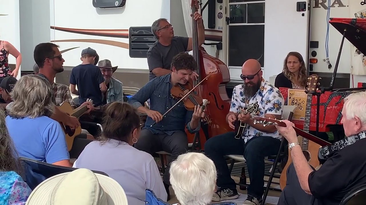 2019 - Pembroke, Ont. - Shane Cook with some great medley tunes