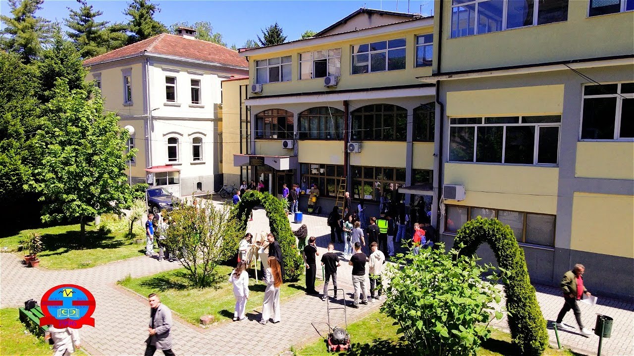 Shkolla Ekoniomike ''8 Shtatori'' - 1 Maji Dita e punëtorëve