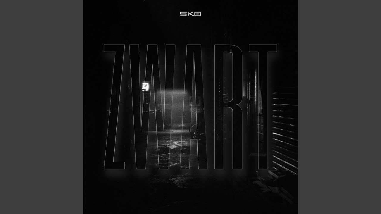 ZWART