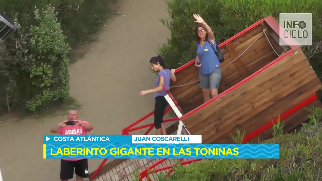 LABERINTO GIGANTE EN LAS TONINAS