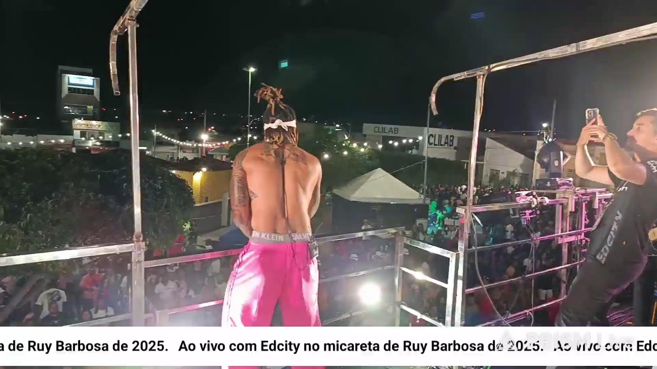 Ao vivo com Edcity, no Micareta de Ruy Barbosa, 2025.