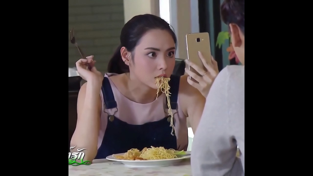 Their iconic first encounter😂 #panthakanrak  #mookdanarinrak #bank #thaidrama #shortsfeed #shorts
