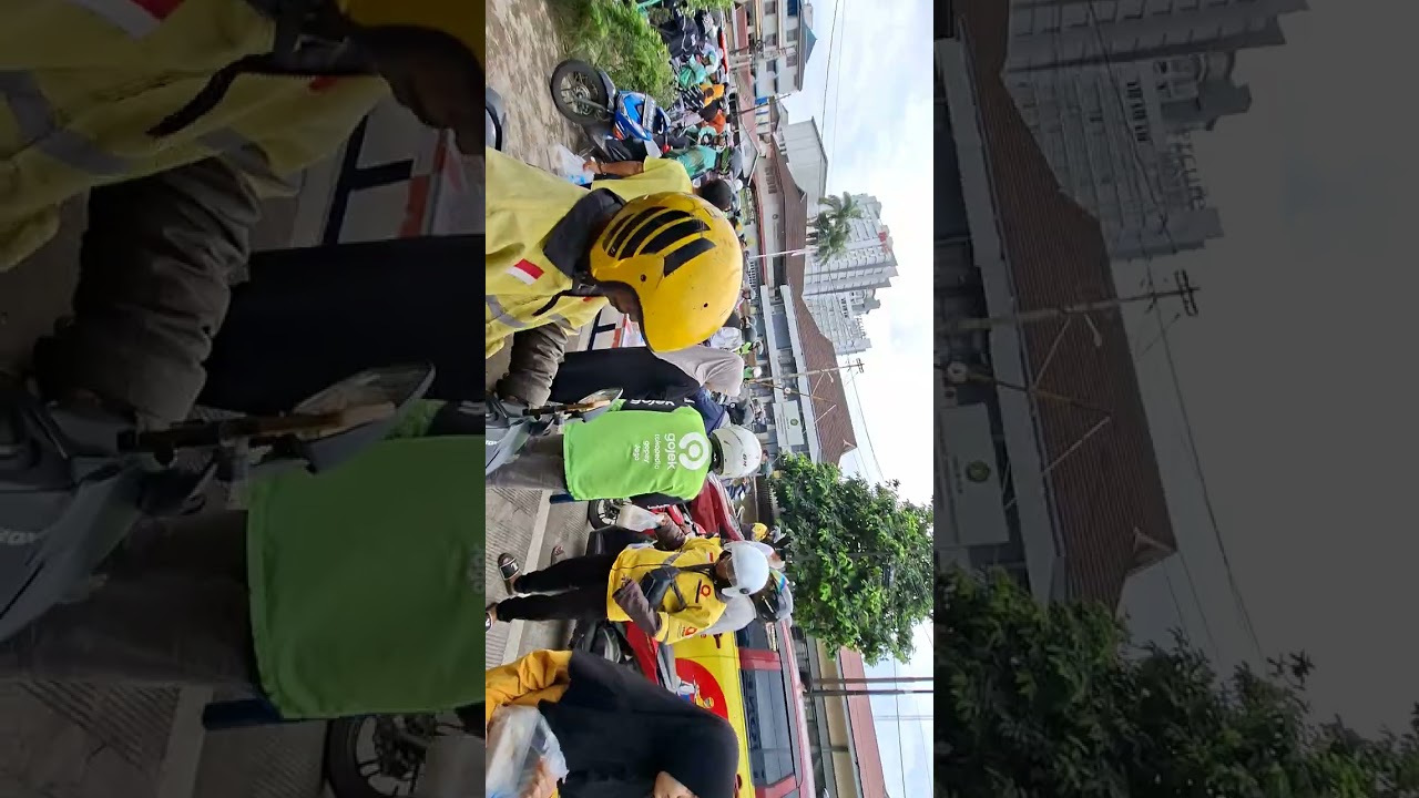 Masyaallah bagi2 nasi gratis 654 porsi cuma 10menit 
