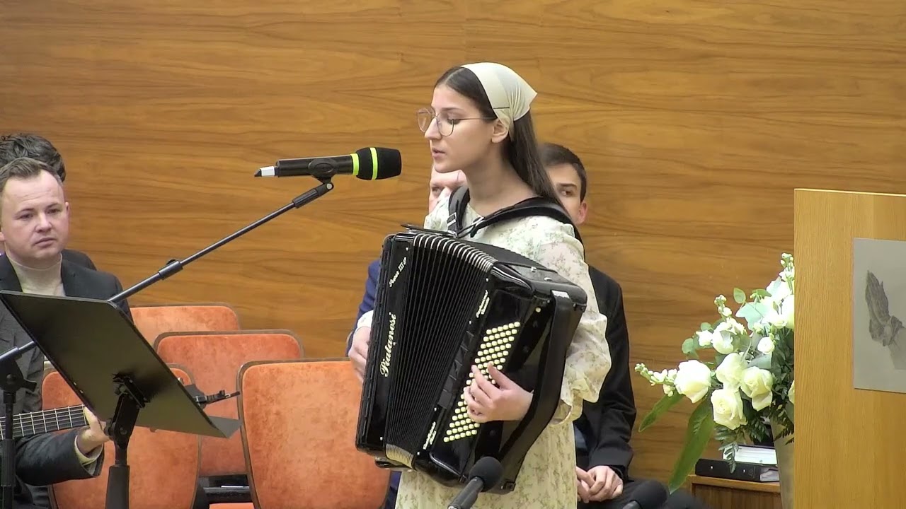 Rebeca Burlacu - L-am găsit lang-o fântână