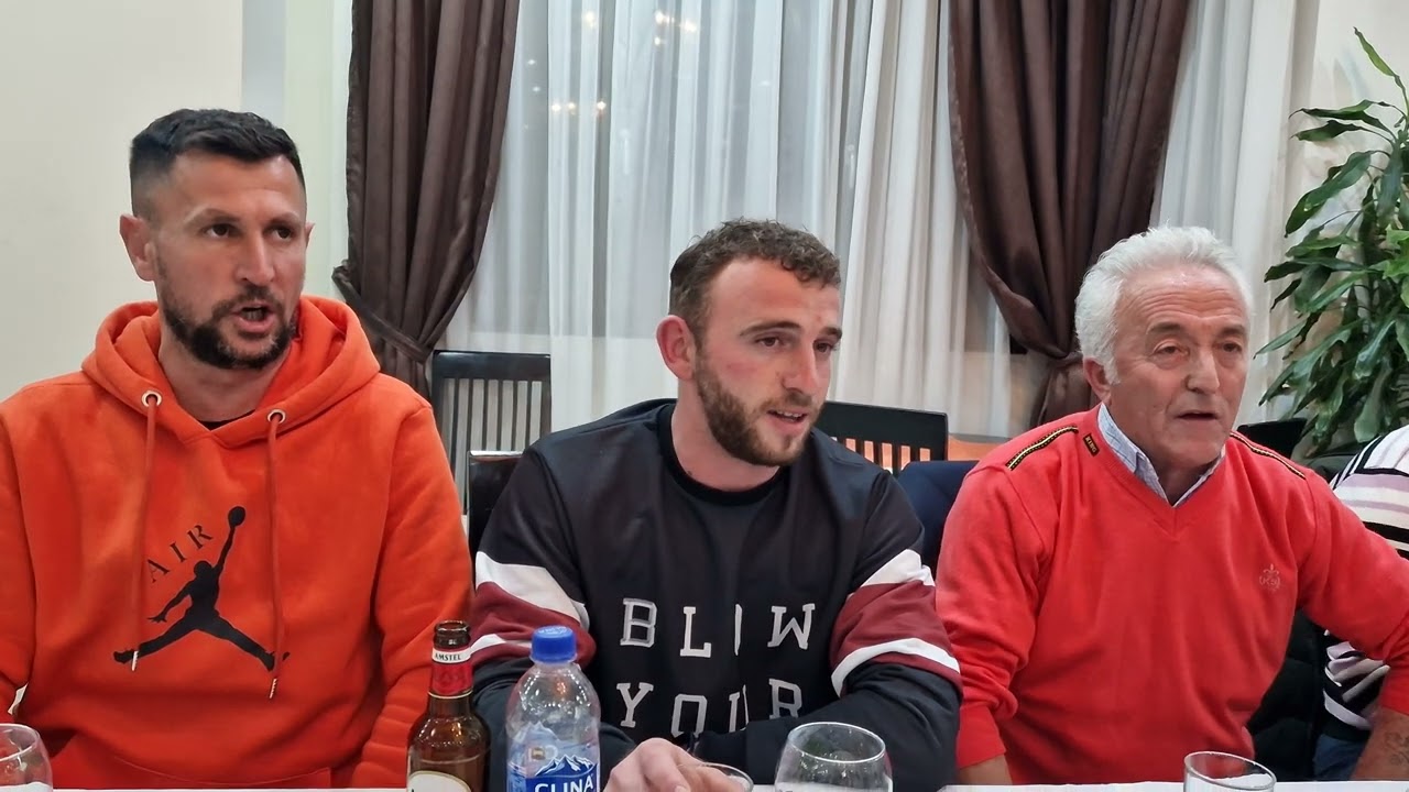 DANIEL MUHAJ KENGË ME GRUPIN ZËRI I BILBILIT