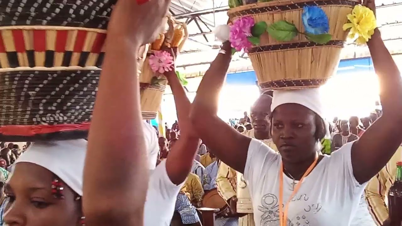 Fête patronale paroisse saint André de Saaba .27-11-22# Procession offrandes