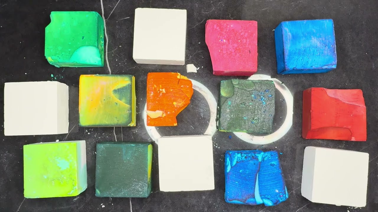 Dyed Chalk  with Baby Powder
