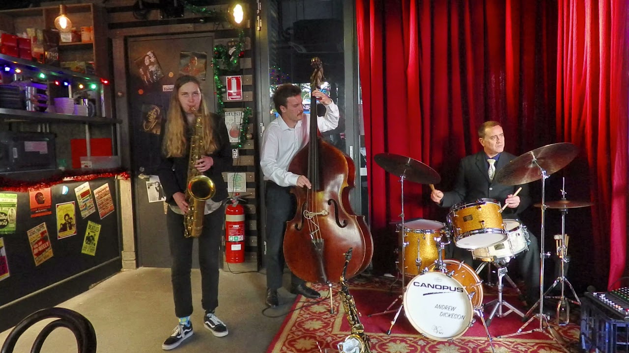 Nobody Else But Me - Andrew Dickeson Trio live at Miss Celie's.