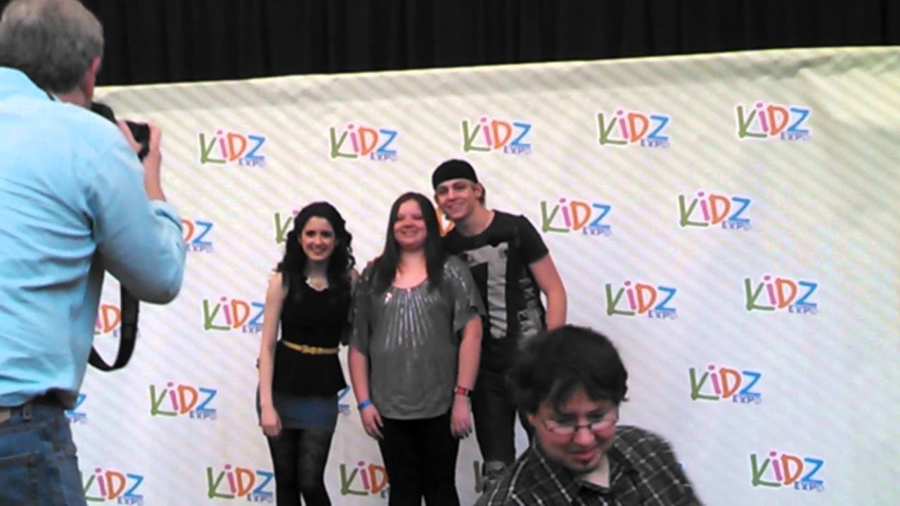 Ross Lynch and Laura Marano Fan Event
