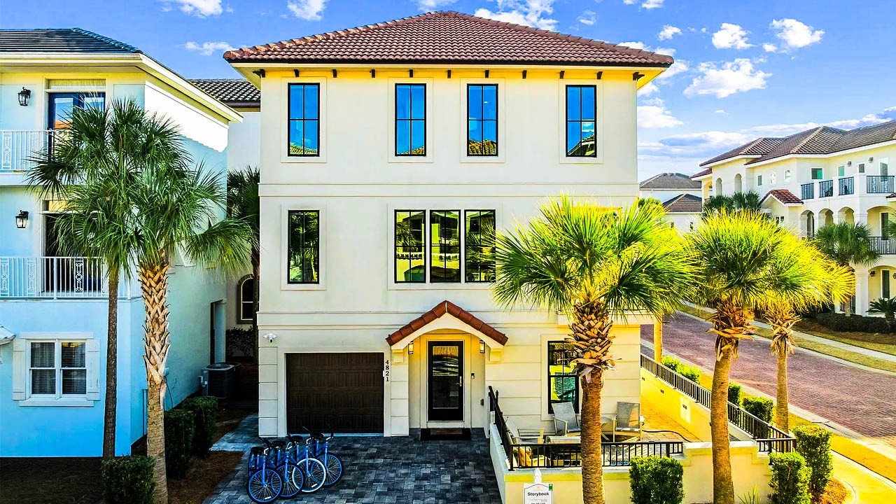 Step Inside This Luxury Beach House in Destin Florida