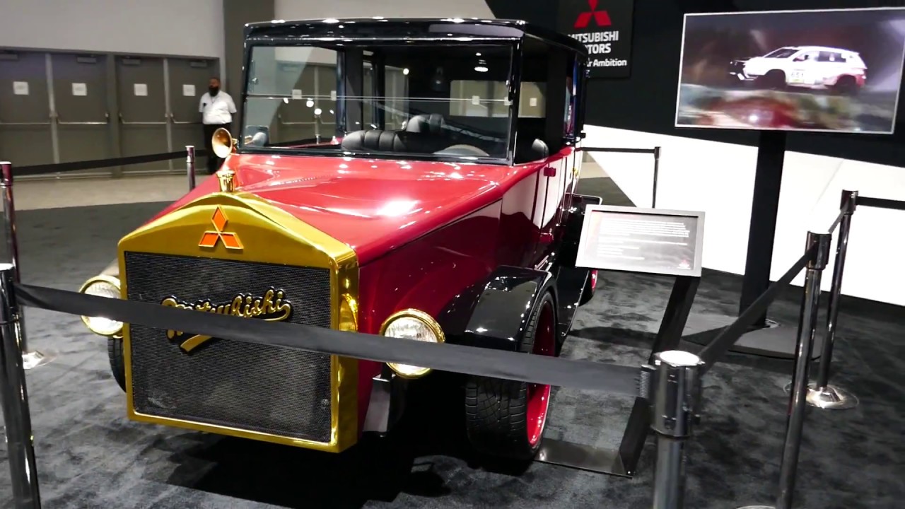 Mitsubishi Motors Antique / Classic Car - Re-Model A - 2017 LA Auto Show, Los Angeles CA