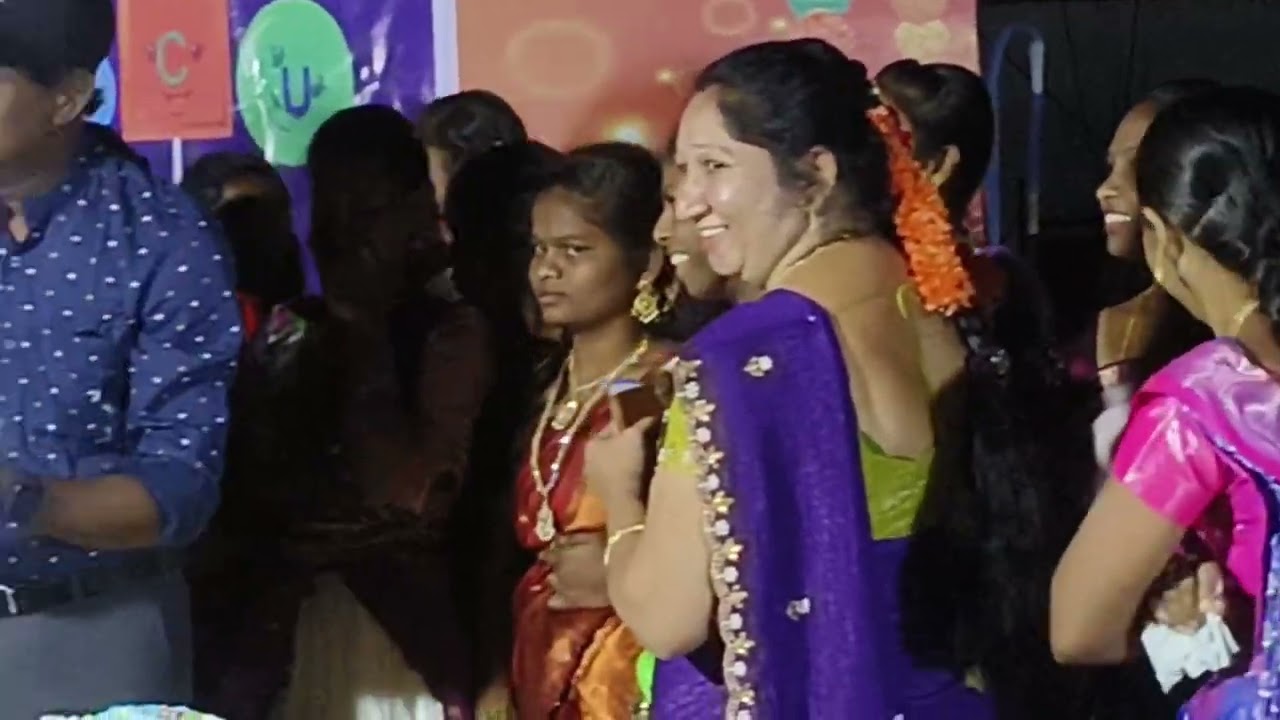 Meet @meet@meet...Never lost.. Old friends and old school 📚📚✍️🎯⚽🥎🤝🥳🏀♥️♥️♥️♥️.. Go with my children 🌈