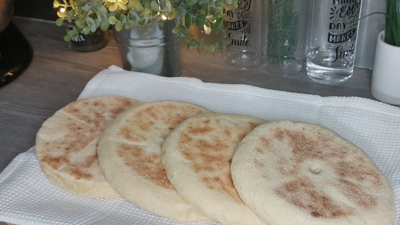 Pain à la poêle, batbout, khobz makla léger et inratable !