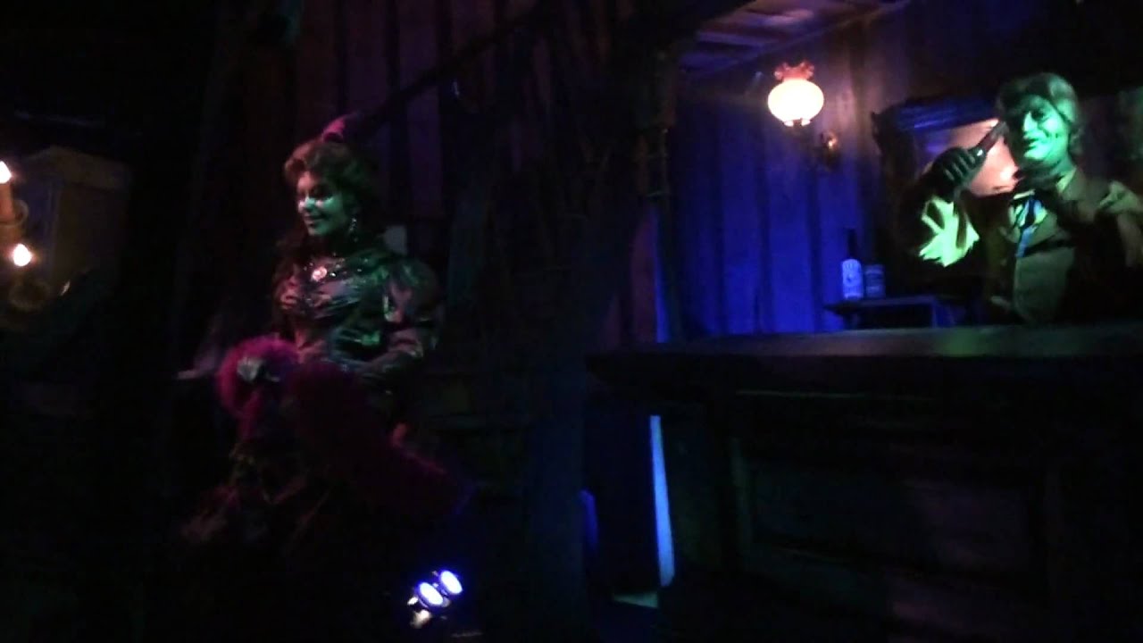 Disneyland Paris - Phantom Manor HD