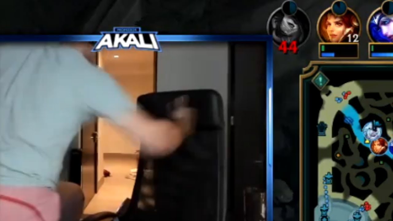professor akali breaks down on stream after failed penta
