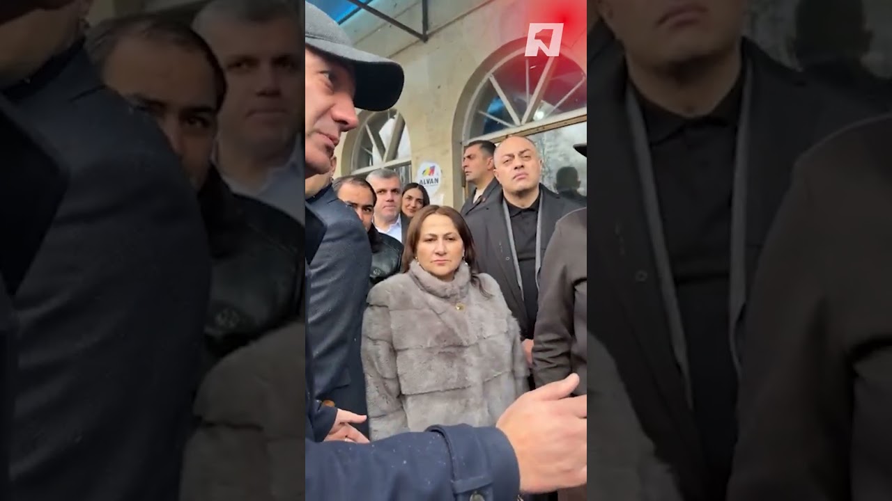 Աշխատանքը լավ է, սոված մարդ չկա․ վարչապետը թիմակիցների հետ Նոյեմբերանում է