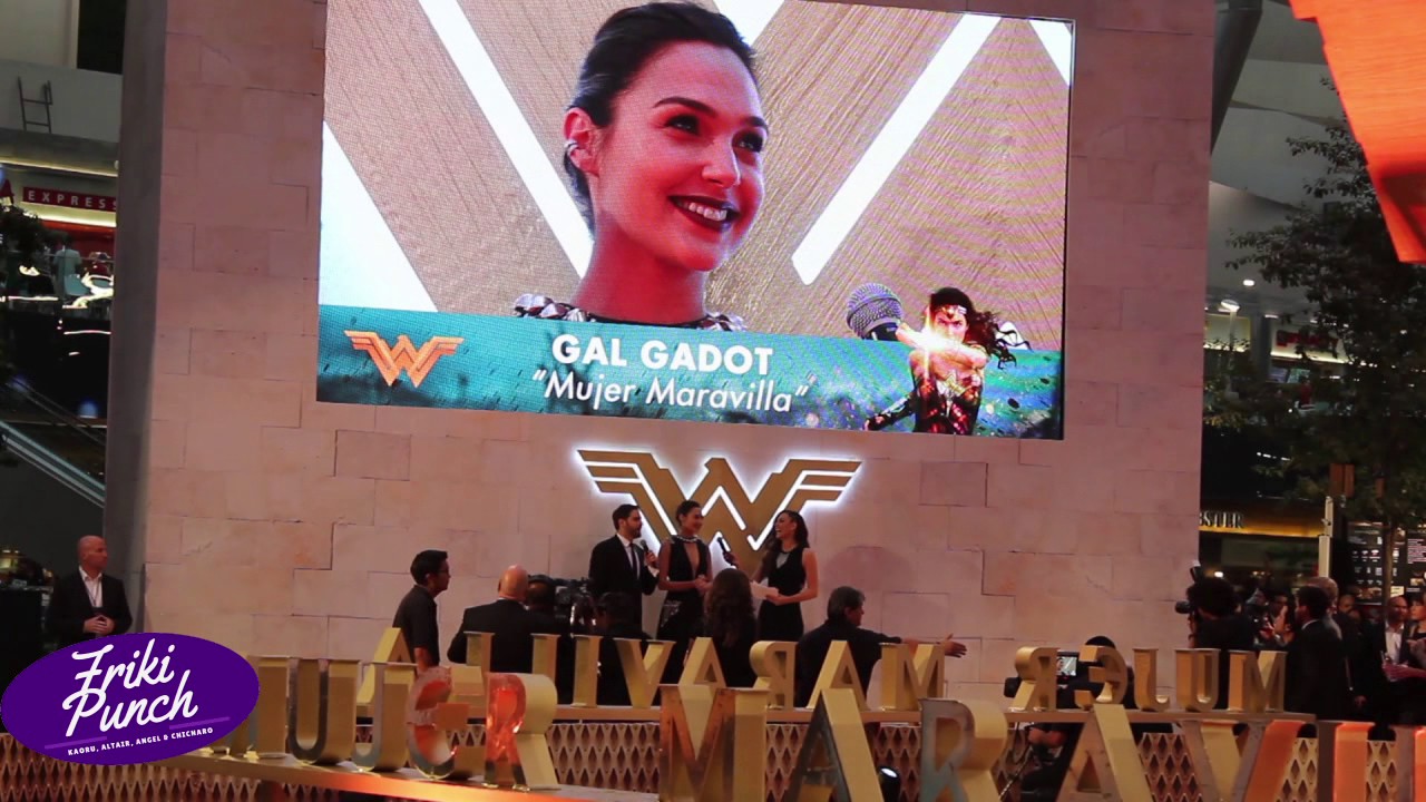 Gal Gadot en la Alfombra de Mujer Maravilla en México