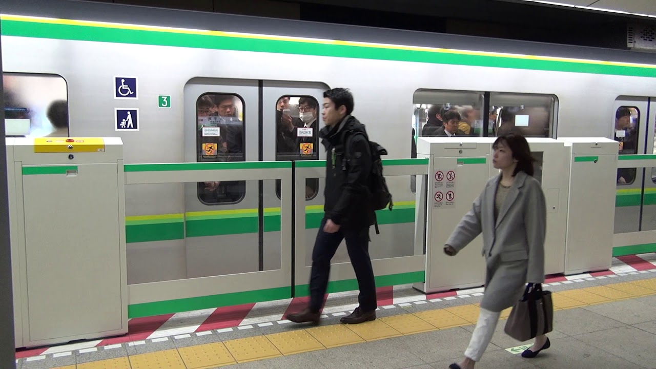 朝の通勤ラッシュ 大手町駅 千代田線 東京メトロ 地下鉄 午前8時05分～9時00分頃 都心中枢駅の混雑ぶり