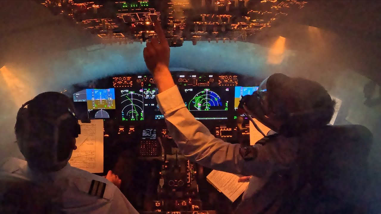 Emergencies in the Boeing 737 MAX 8! | Multi-Crew Coordination Course (MCC)