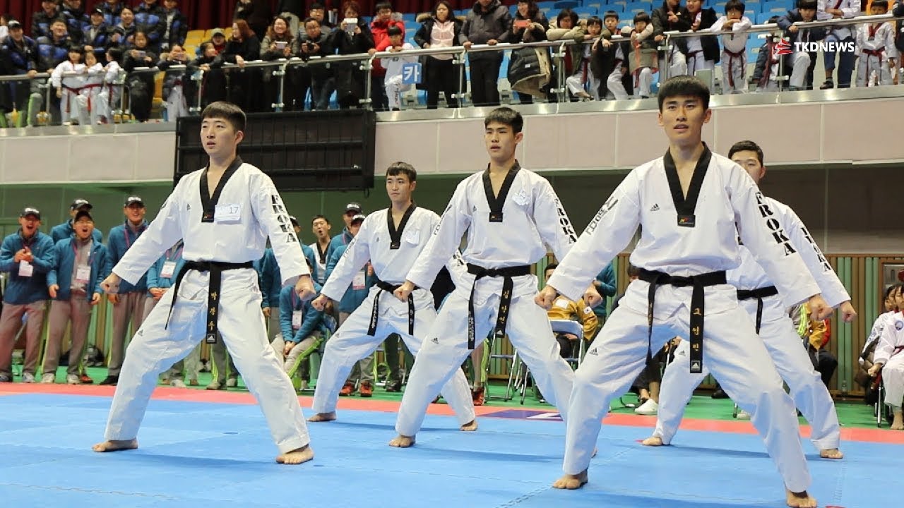 [영상] 1군사령부 장병들의 태권체조 경연