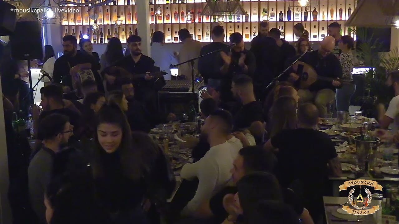 Κωστής Βλάσης ~ Διαμαντόπετρες