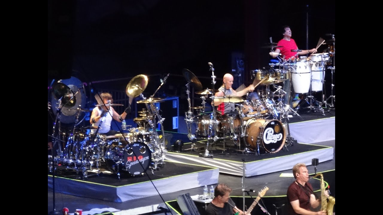 Drummers Bryan Hitt and Tris Imboden Perform Chicago's 