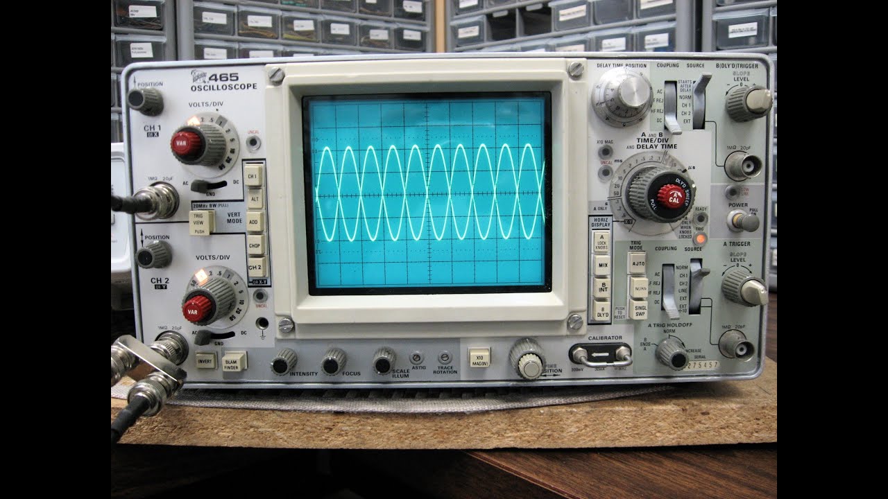 Tektronix 465 Dual Trace &  Dual Time Base Oscilloscope