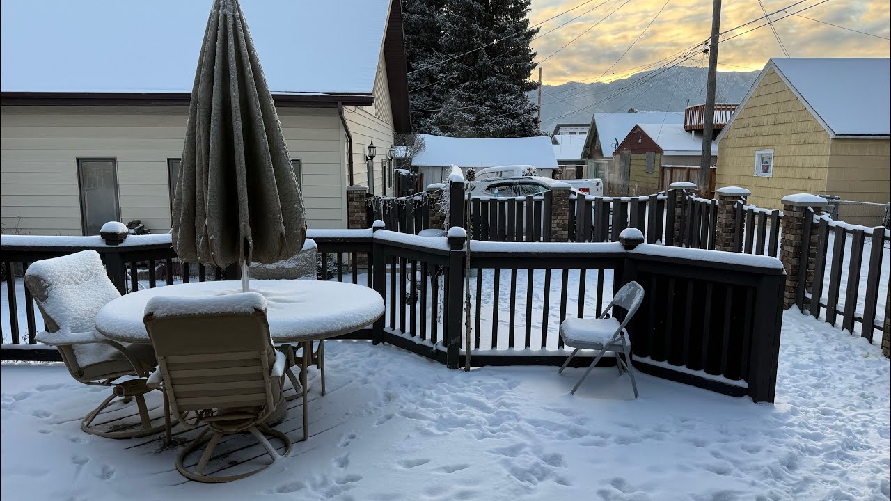 Biggest snow of the year so far snow 4in in some areas! Shoveling dry thick snow! 2026-02-19
