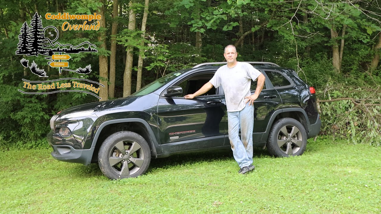 Jeep Cherokee KL gets a Rough Country Lift