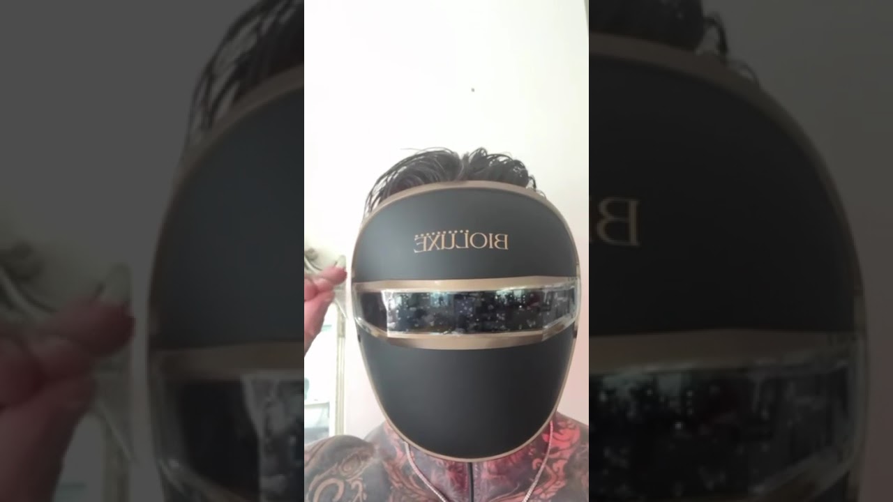 Andrew England unboxes his new Bioluxe uk LED facial Therapy Mask