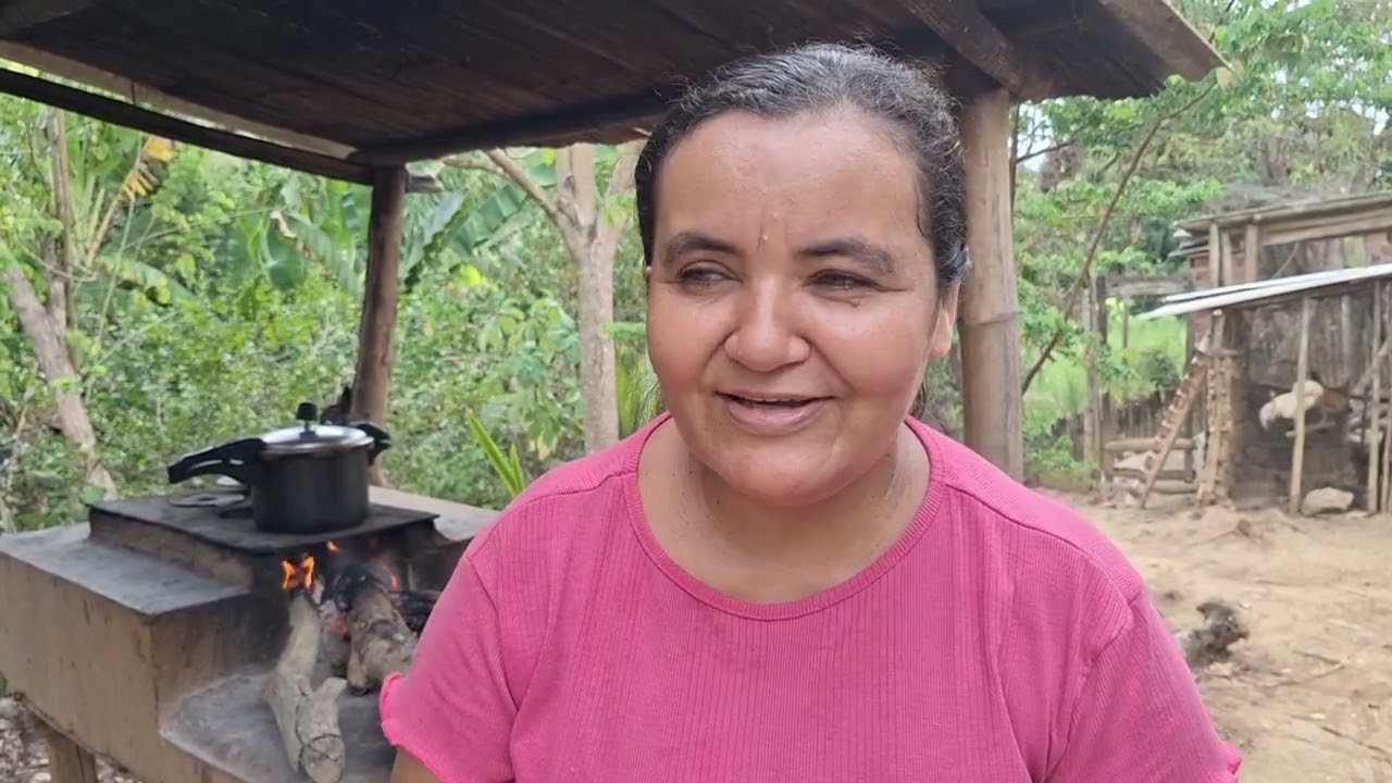 Limpeza do açude pra voltar a criar peixe muito trabalho ficou tudo limpo Ana Paula Alagoana 