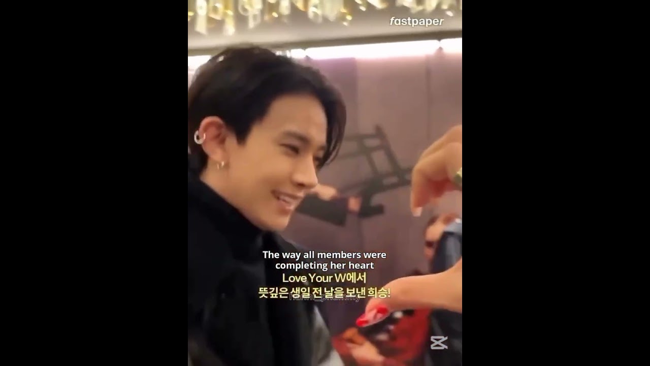 I wish I was that fan 😭😭 (NOT MINE!)