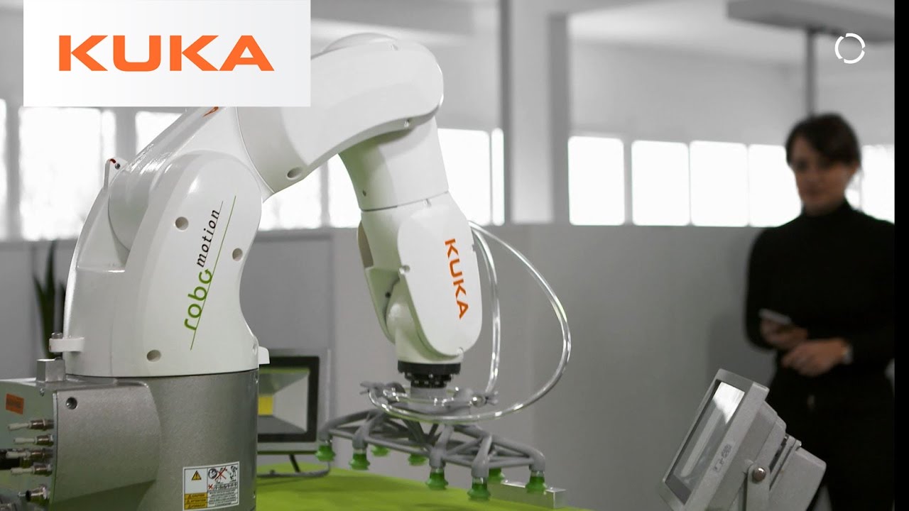 KR 3 AGILUS in Hands-on Industry 4.0 Solution from robomotion