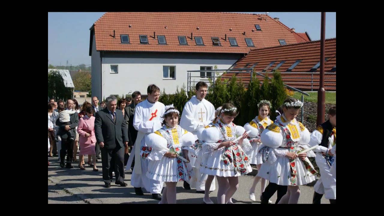 První sv. přijímání v Bílovicích u Uh. Hradiště -  2009